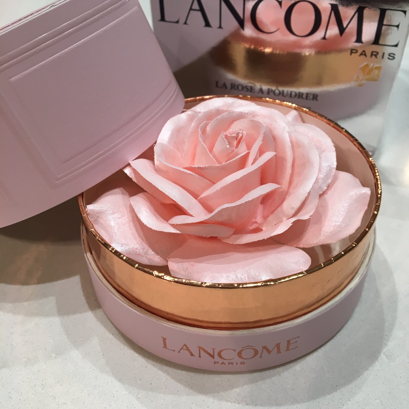 Lm. La Rose A Pouder Limited Edition