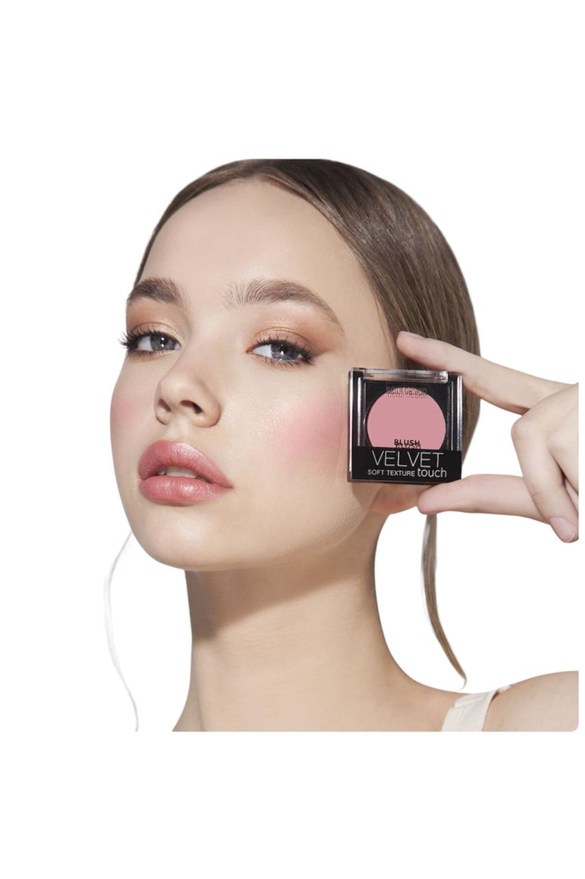 Blush velvet touch tone 104 pink-beige