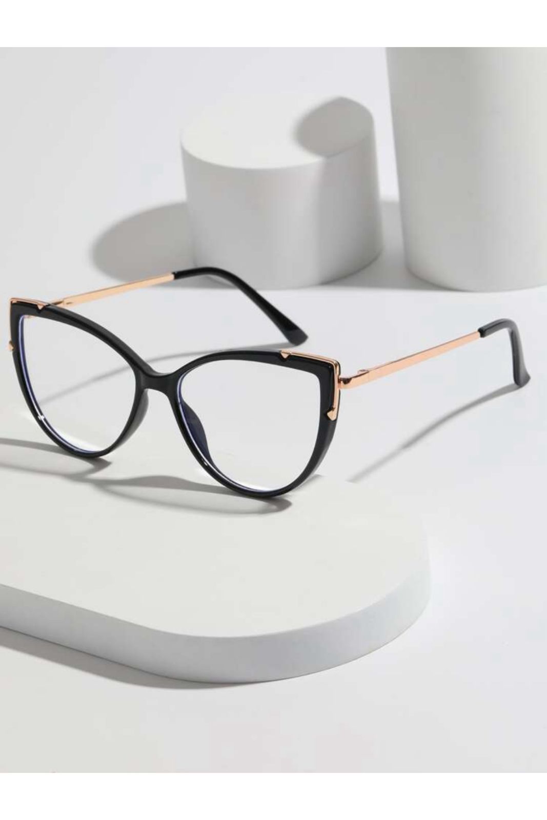 1 Pair Woman’s Fashionable Cat Eye Non-Prescription Glasses